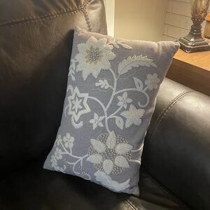 Pottery Barn Crewel Floral Striped Lumbar Pillow Navy Blue Cream Embroidered